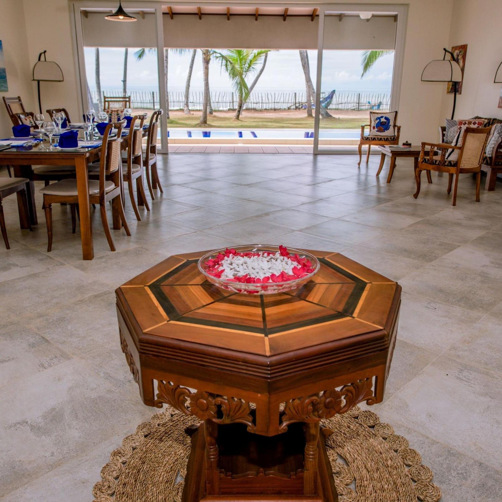 Arhimser Villa-Superb 4 Bedroom Beachfront For 8 In Ranna, Tangalle, Bb, Pool, Free Pick Up For 7 Night Stays Arriving Together, Serviced, Taxes Included Extérieur photo