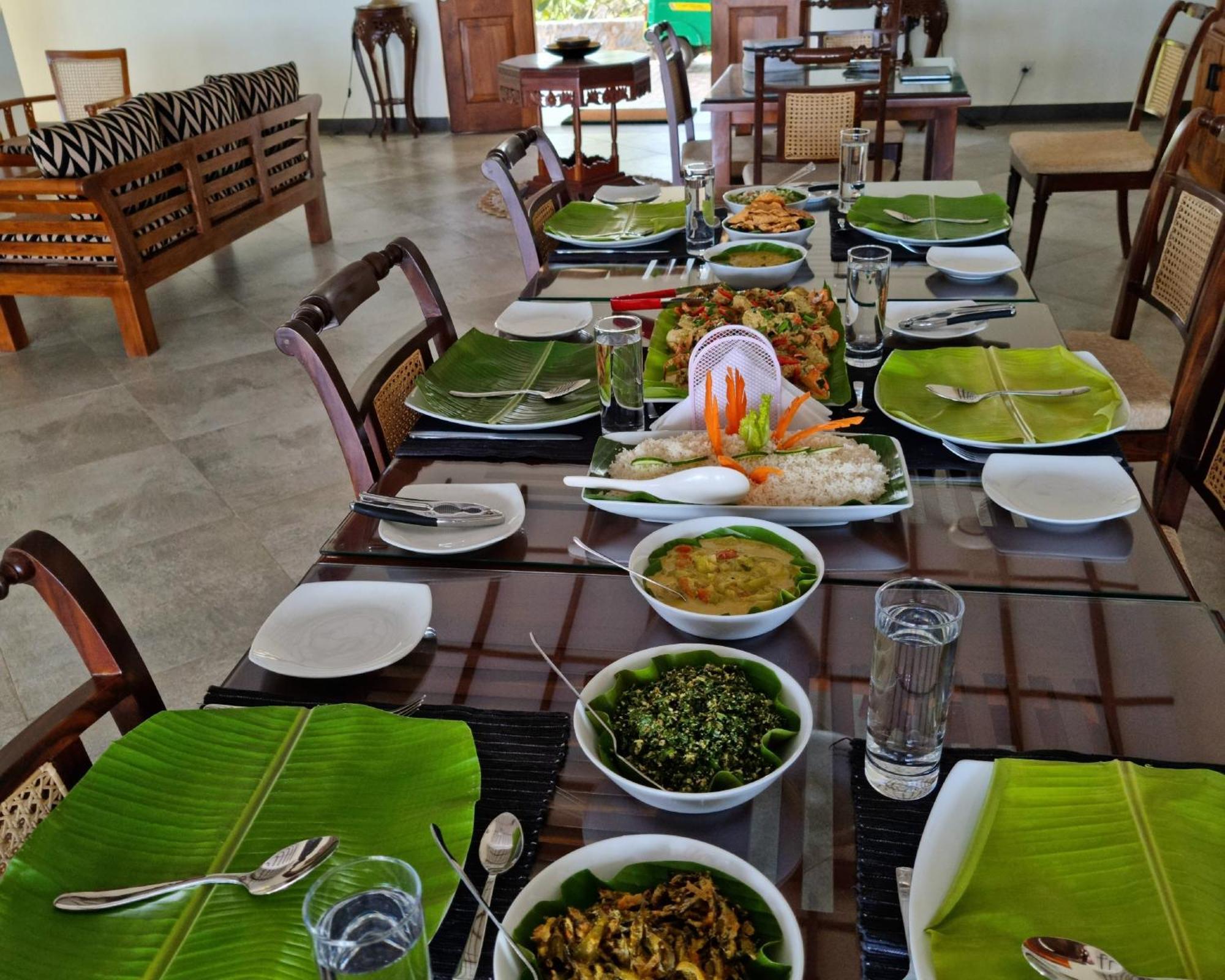 Arhimser Villa-Superb 4 Bedroom Beachfront For 8 In Ranna, Tangalle, Bb, Pool, Free Pick Up For 7 Night Stays Arriving Together, Serviced, Taxes Included Extérieur photo
