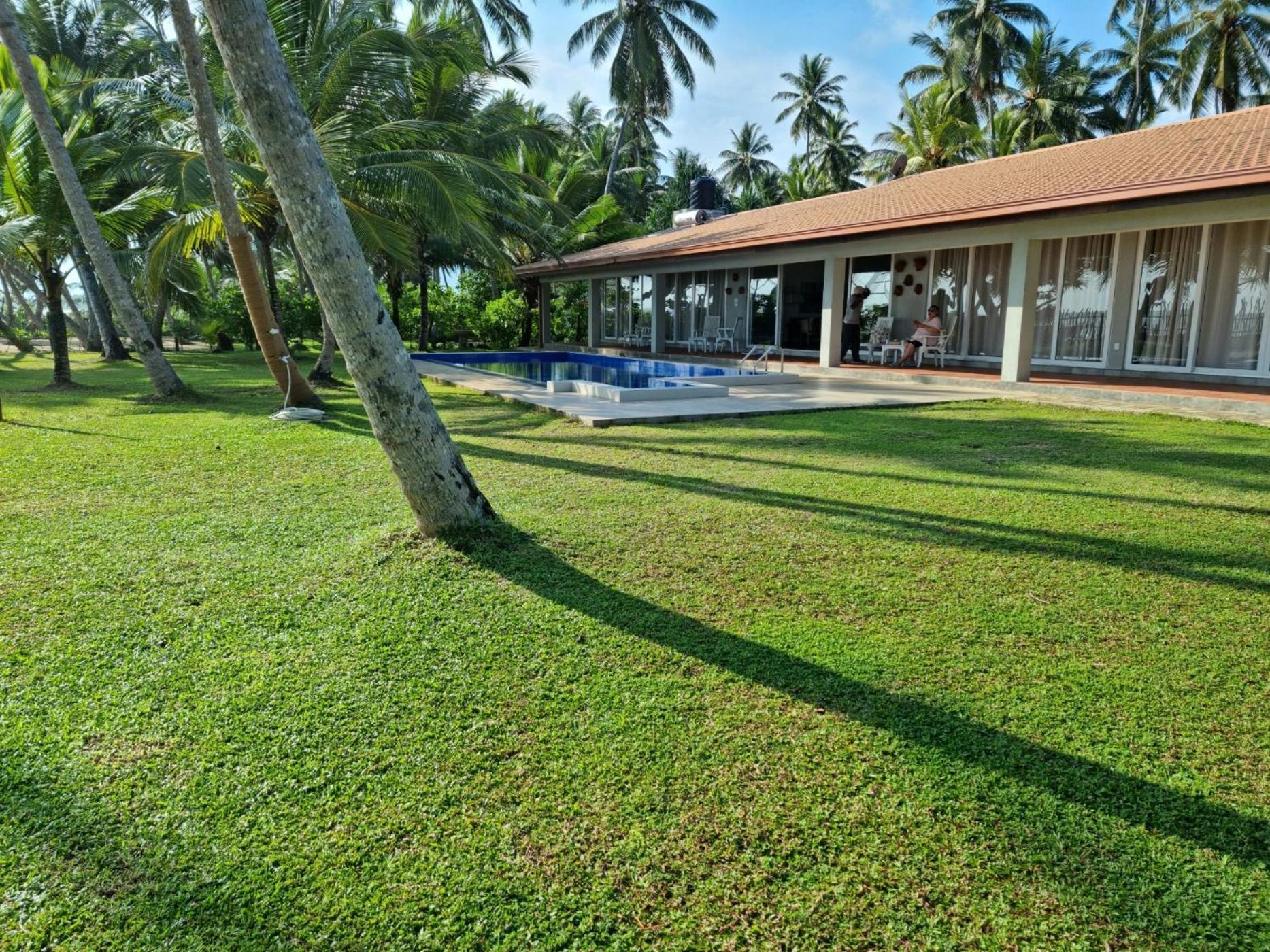 Arhimser Villa-Superb 4 Bedroom Beachfront For 8 In Ranna, Tangalle, Bb, Pool, Free Pick Up For 7 Night Stays Arriving Together, Serviced, Taxes Included Extérieur photo