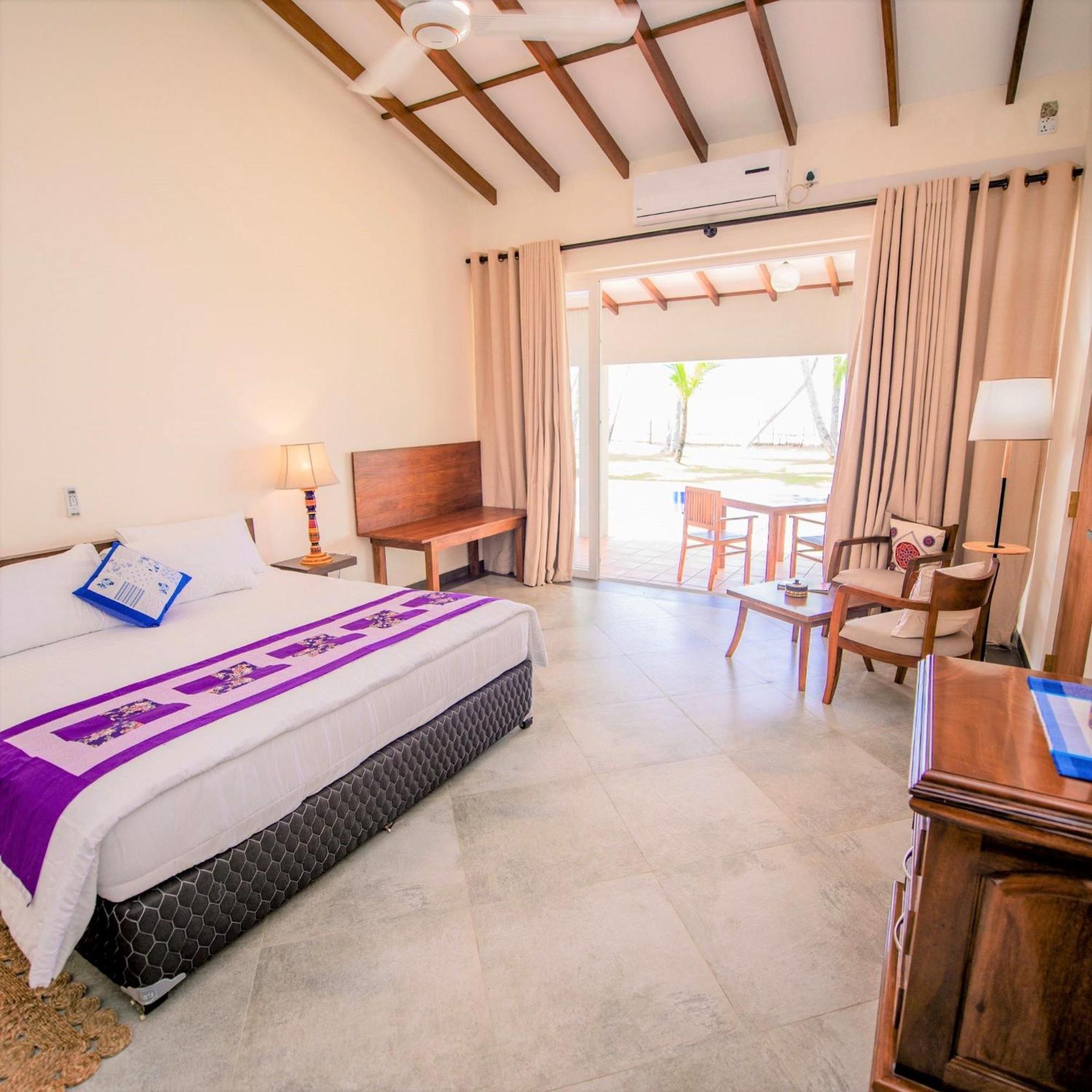 Arhimser Villa-Superb 4 Bedroom Beachfront For 8 In Ranna, Tangalle, Bb, Pool, Free Pick Up For 7 Night Stays Arriving Together, Serviced, Taxes Included Extérieur photo
