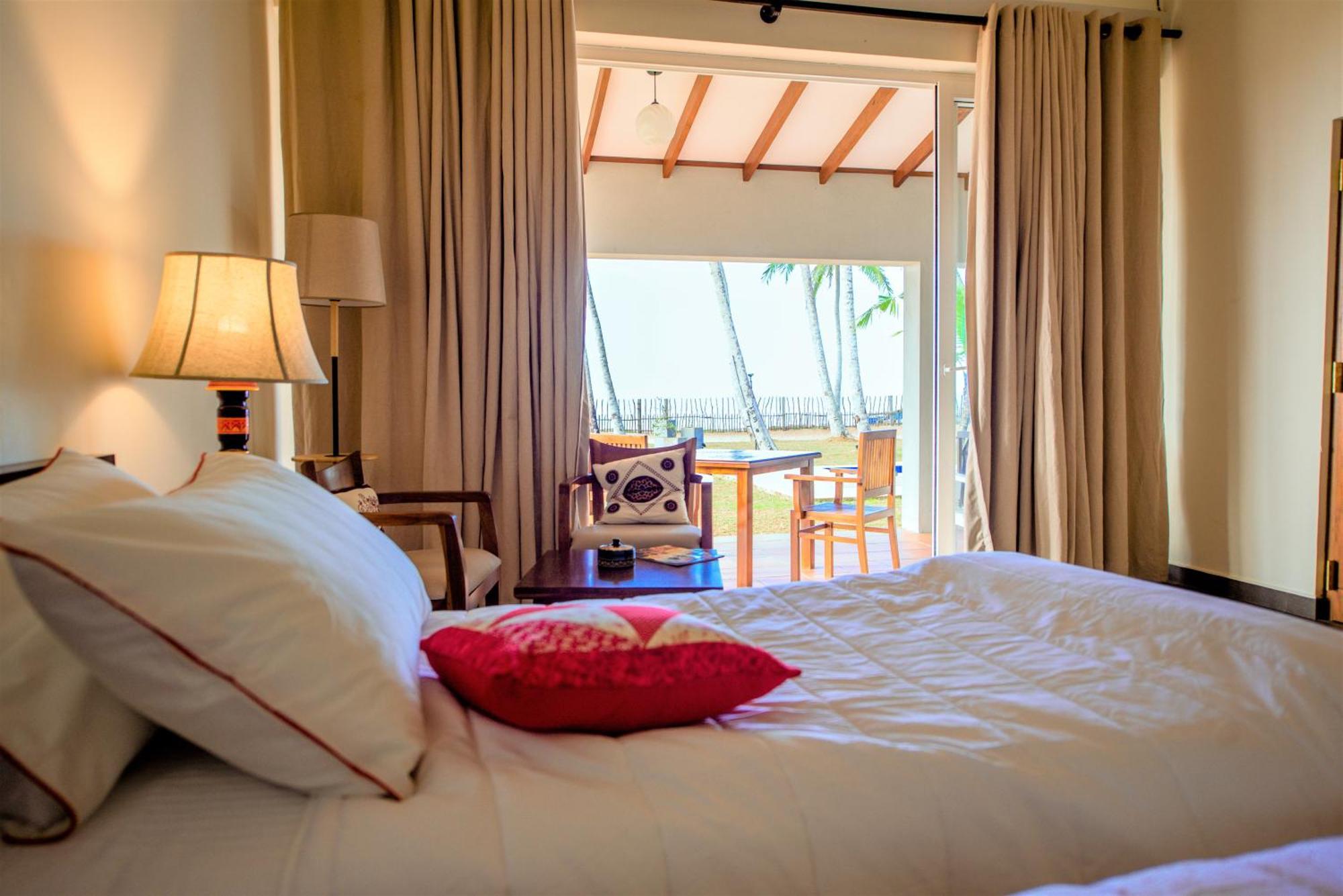 Arhimser Villa-Superb 4 Bedroom Beachfront For 8 In Ranna, Tangalle, Bb, Pool, Free Pick Up For 7 Night Stays Arriving Together, Serviced, Taxes Included Extérieur photo