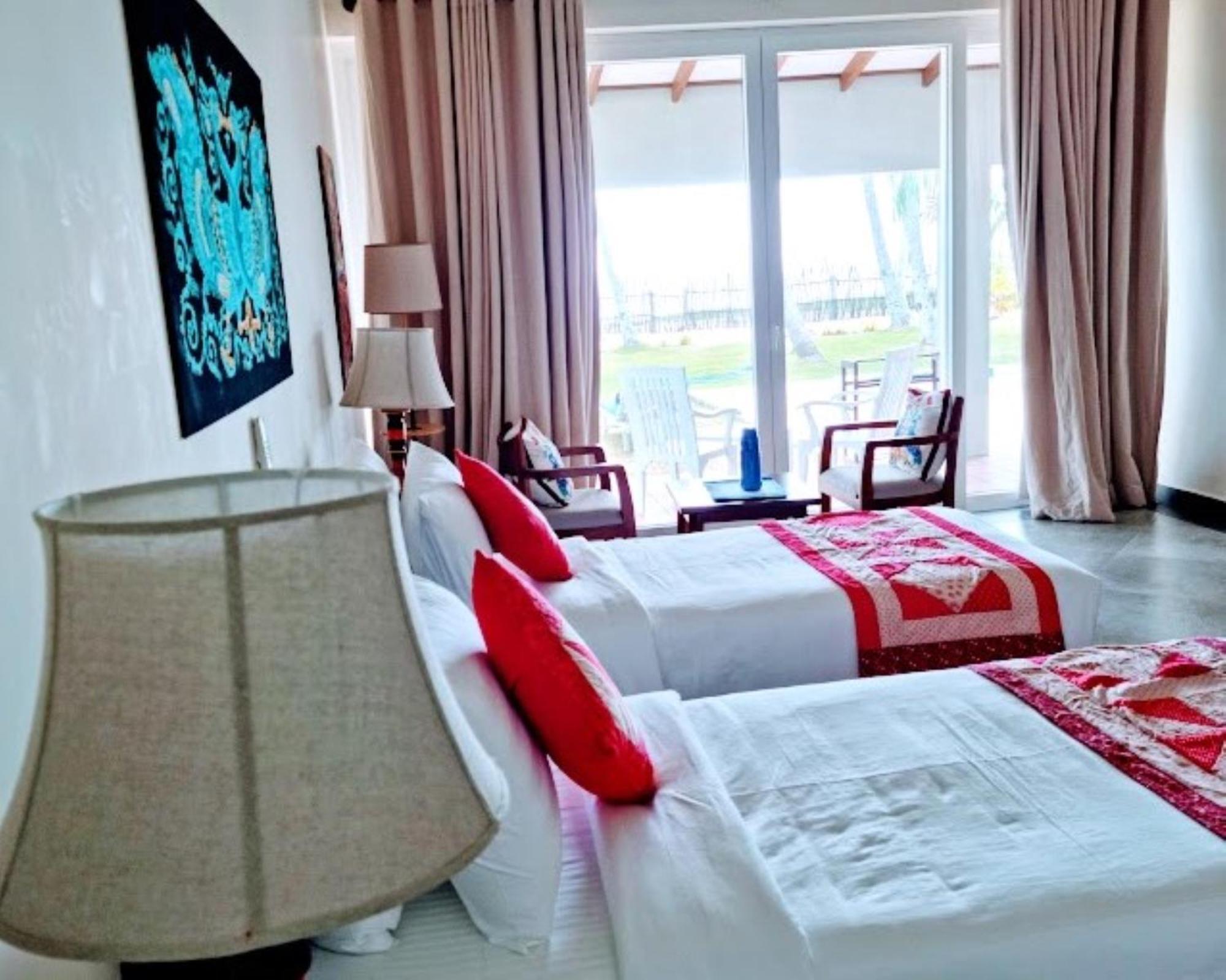 Arhimser Villa-Superb 4 Bedroom Beachfront For 8 In Ranna, Tangalle, Bb, Pool, Free Pick Up For 7 Night Stays Arriving Together, Serviced, Taxes Included Extérieur photo