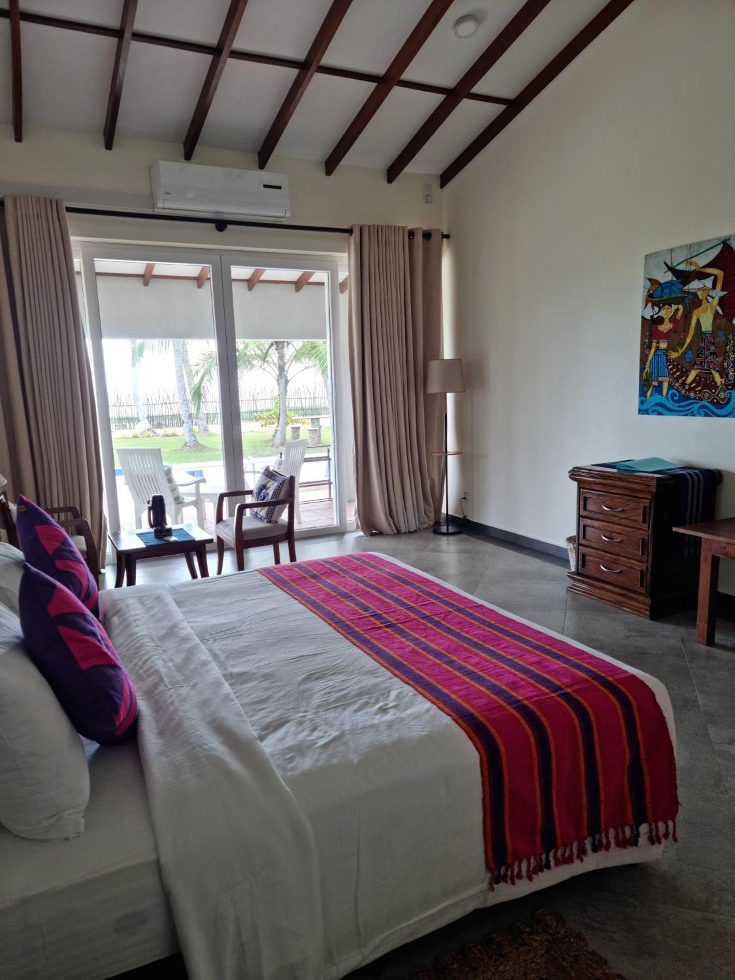 Arhimser Villa-Superb 4 Bedroom Beachfront For 8 In Ranna, Tangalle, Bb, Pool, Free Pick Up For 7 Night Stays Arriving Together, Serviced, Taxes Included Extérieur photo